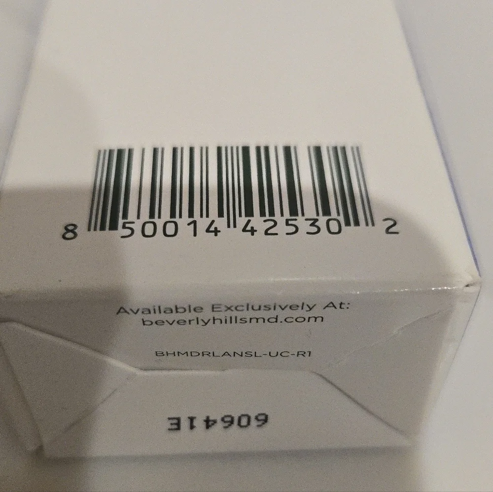 Beverly Hills MD Rapid Lift Advanced Neck Serum - White - Picture 7 of 8